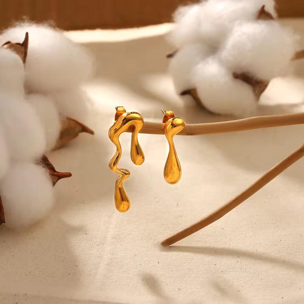 Asymmetrical Aurora Flow Gold Drop Earrings