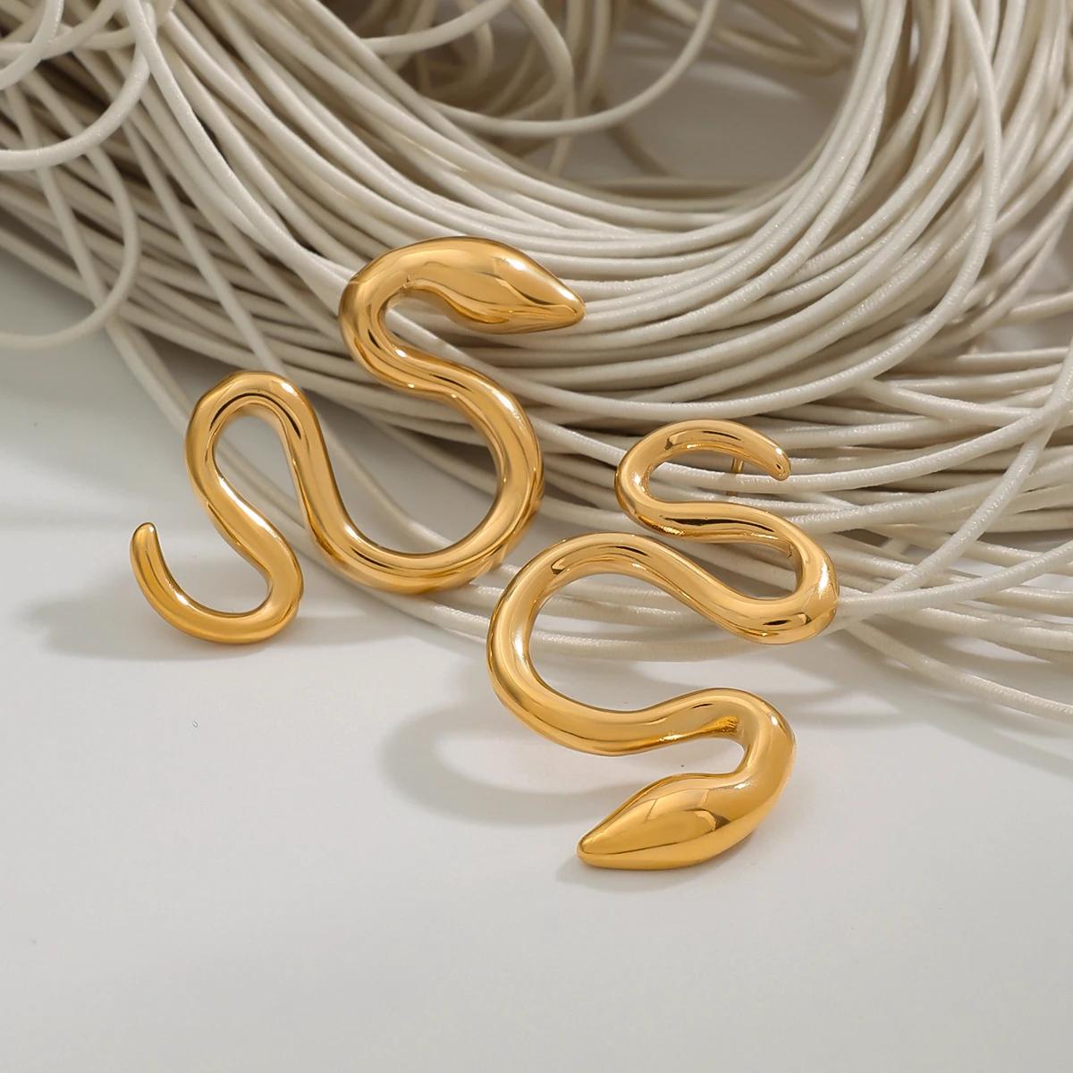 Reputation Serpent Earrings