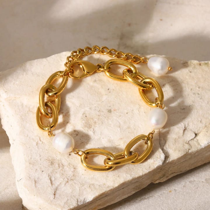 Pearl Reverie Gold Link Bracelet