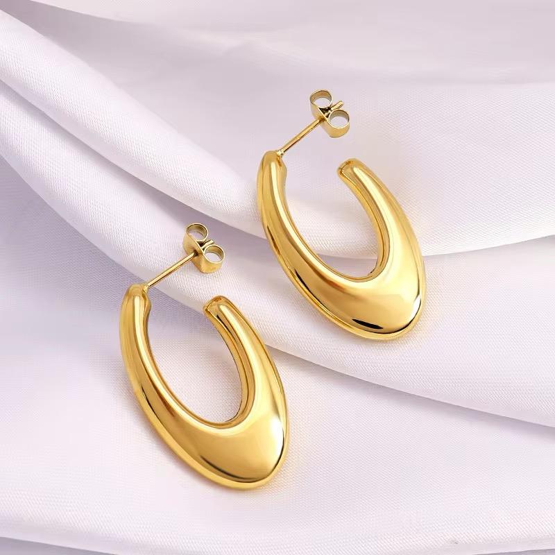 Brontë Bold Statement Gold Oval Drop Earrings