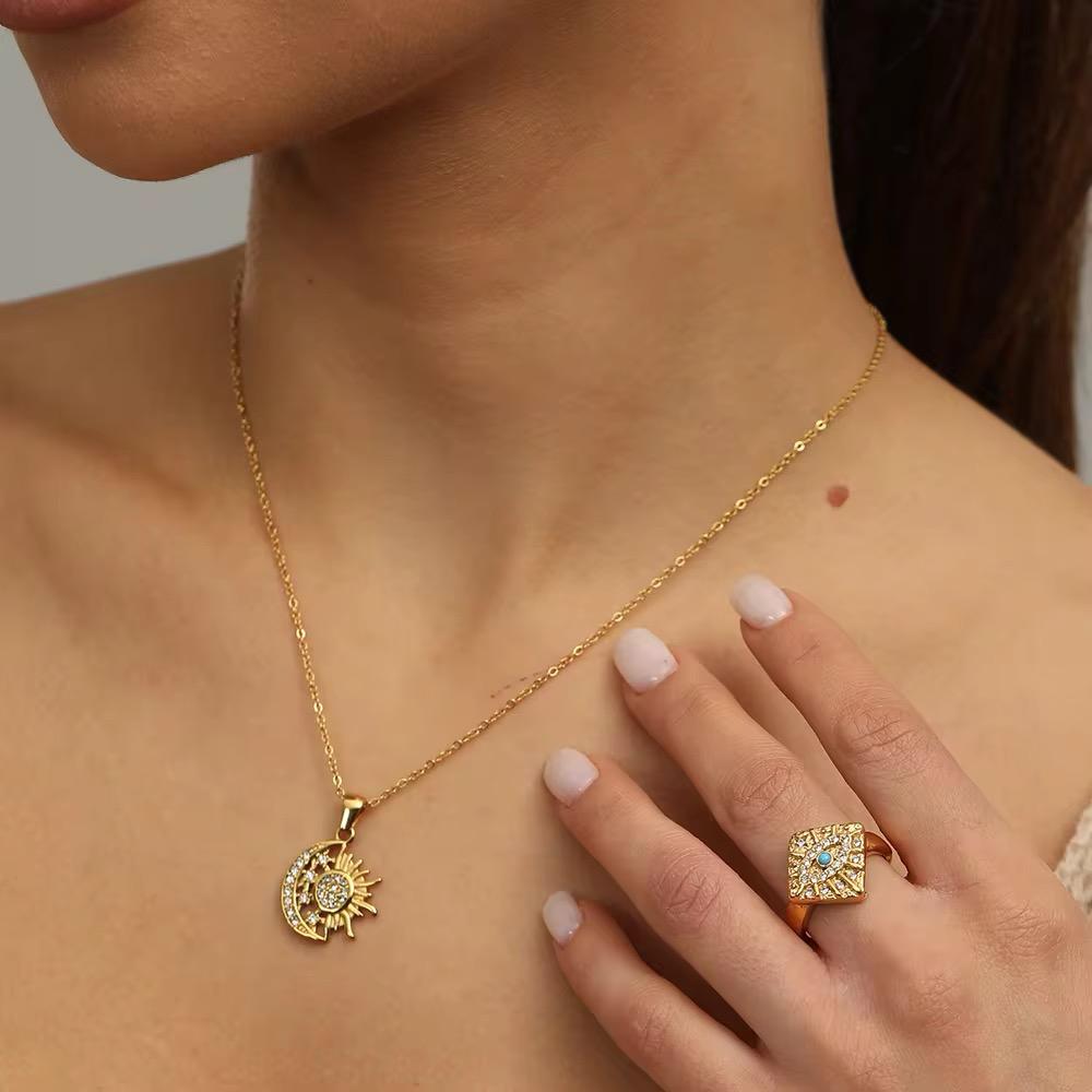 Nova Necklace | 18K Gold-Plated Sun and Moon Pendant with Crystals