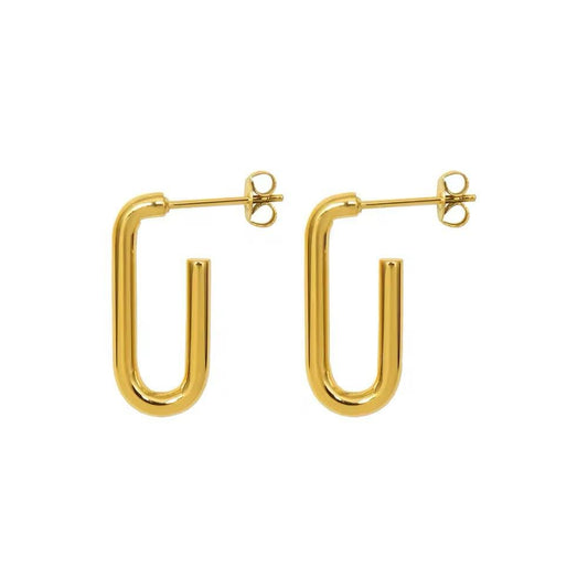 ✓ 18K gold-plated U-hoop design
✓ Waterproof, anti-tarnish, hypoallergenic
✓ Lightweight yet impactful
✓ Demi-fine style for modern classics
✓ Ideal for minimalist look